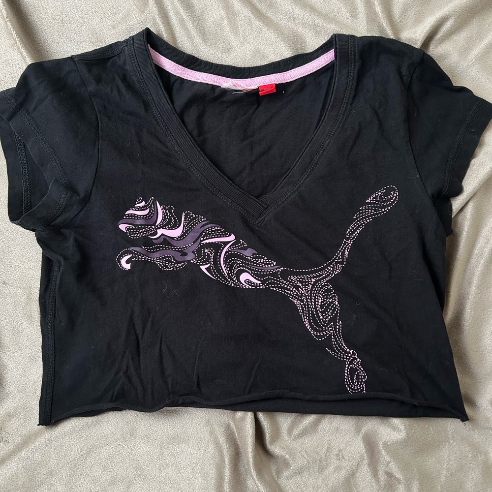 V neck Puma cropped top (fits small)